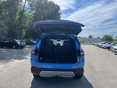 Used 2025 Honda Pilot TrailSport image 38