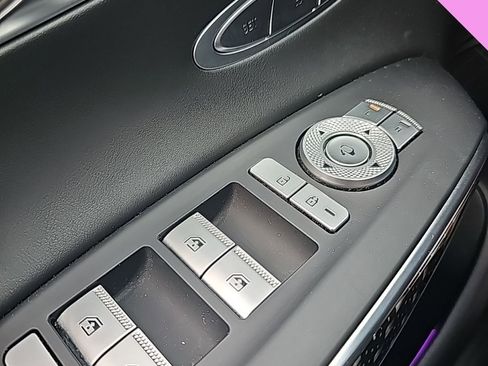 Used 2022 Genesis GV70 3.5T Sport w/ Sport Prestige Package image 25