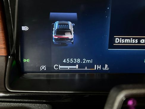 Used 2024 Lincoln Navigator Reserve AWD/4WD image 8