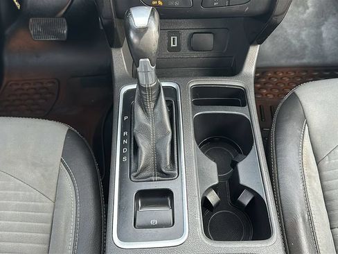 Used 2018 Ford Escape SE w/ SE Sport Appearance Package AWD/4WD image 28