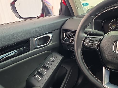 Used 2024 Honda Civic EX-L image 25