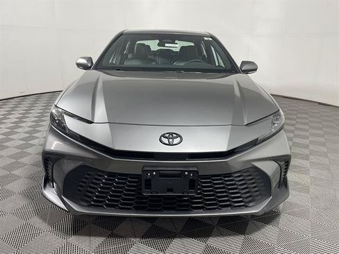 New 2026 Toyota Camry SE FWD image 2