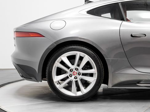 Used 2016 Jaguar F-TYPE S image 15