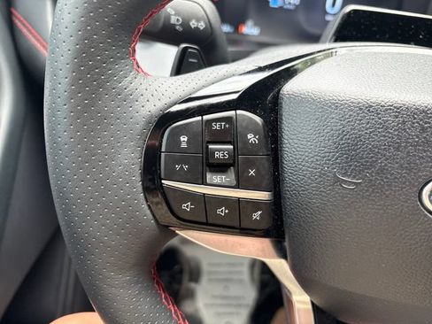 Used 2025 Ford Explorer ST AWD/4WD image 11