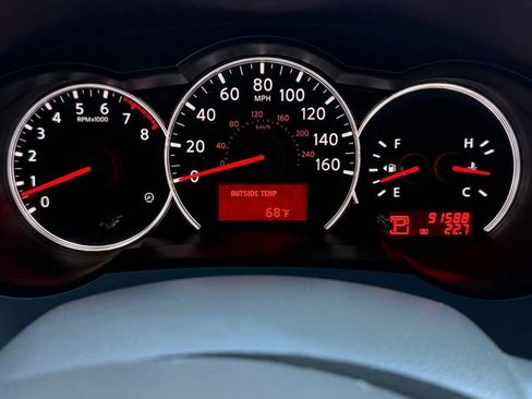 Used 2011 Nissan Altima 3.5 SR w/ 3.5SR Premium Pkg image 17