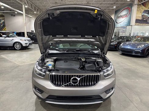 Used 2020 Volvo XC40 T4 Inscription image 16