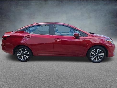 Used 2024 Nissan Versa SV FWD image 11