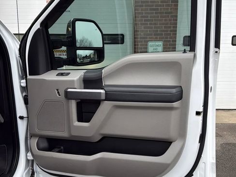 Used 2019 Ford F250 XLT image 11