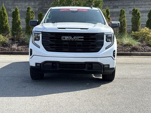 Used 2023 GMC Sierra 1500 Elevation w/ LPO, Elevation Black Package image 3