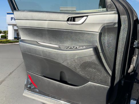 Used 2023 Hyundai Palisade SE image 22