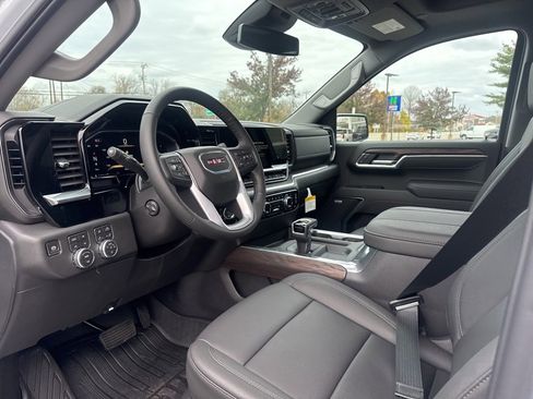 New 2026 GMC Sierra 1500 SLT w/ SLT Premium Plus Package image 14