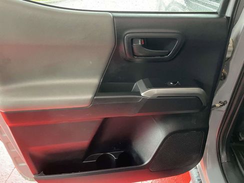 Used 2020 Toyota Tacoma SR5 image 18