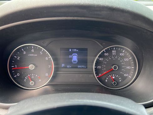 Used 2020 Kia Sportage LX AWD/4WD image 12