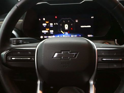 Used 2024 Chevrolet Colorado ZR2 w/ ZR2 Bison Edition AWD/4WD image 17