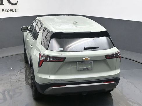 New 2026 Chevrolet Equinox LT FWD image 33