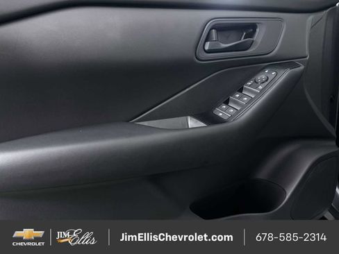 Used 2026 Nissan Rogue S image 40