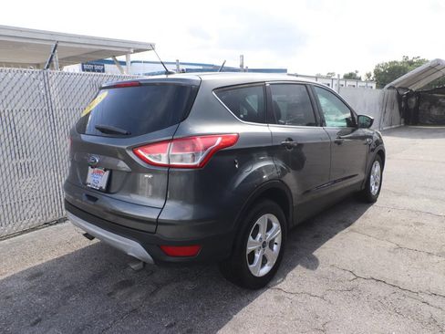 Used 2015 Ford Escape SE FWD image 8