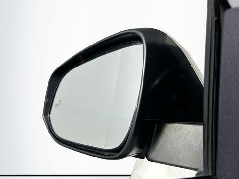 Used 2017 Toyota RAV4 XLE FWD image 16