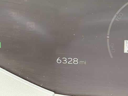 Certified 2026 Toyota Prius XLE FWD image 33