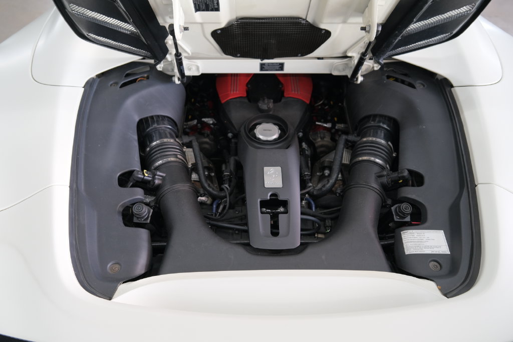 Used 2018 Ferrari 488 Spider RWD image 46