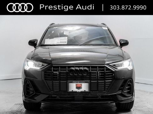 Used 2025 Audi Q3 2.0T Premium w/ Convenience Package AWD/4WD image 10