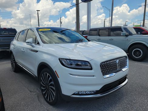 Used 2022 Lincoln Nautilus Black Label w/ Class II Trailer Tow Package AWD/4WD image 3