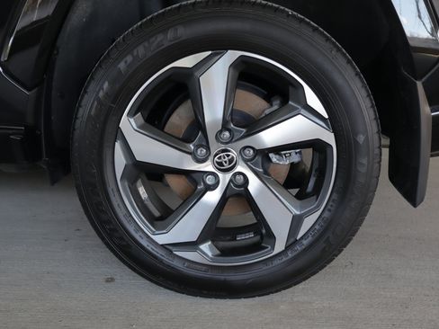 Used 2022 Toyota RAV4 SE AWD/4WD image 26