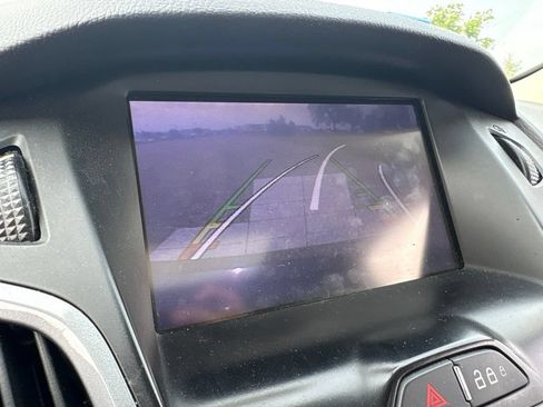 Used 2013 Ford Focus Titanium FWD image 24