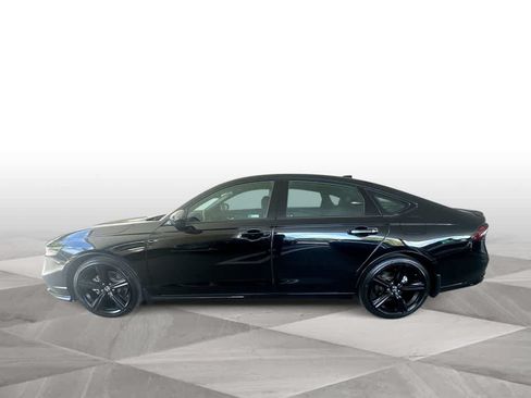 Used 2025 Honda Accord Sport image 5