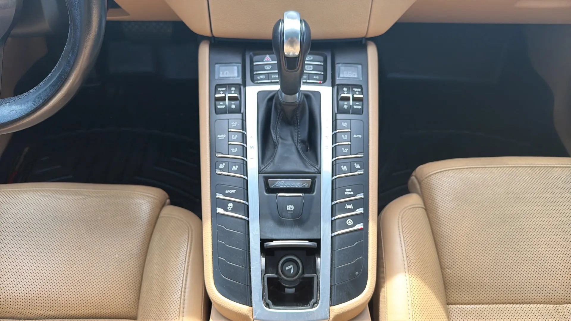 Used 2017 Porsche Macan S AWD/4WD image 13