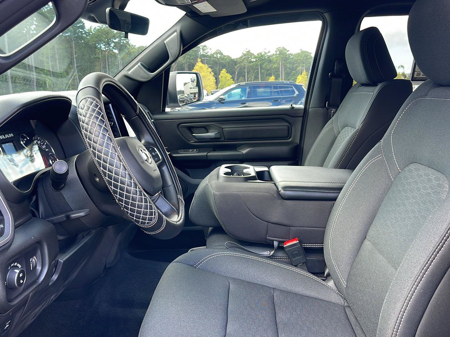 Used 2025 RAM 1500 Tradesman w/ Night Edition AWD/4WD image 18