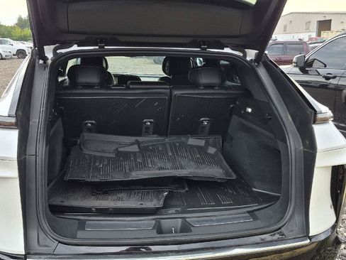 Used 2024 Cadillac Lyriq Luxury w/ LPO, Floor Liner Package AWD/4WD image 5