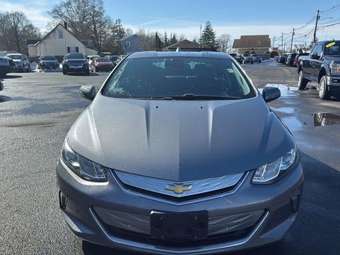 Used 2018 Chevrolet Volt Premier w/ Driver Confidence Package FWD image 2