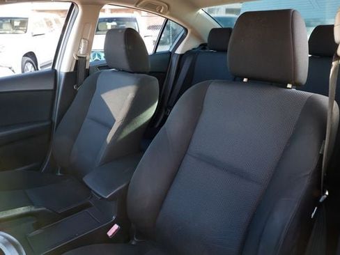 Used 2011 MAZDA MAZDA3 i Touring image 9