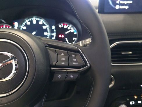 New 2025 MAZDA CX-5 Signature image 26