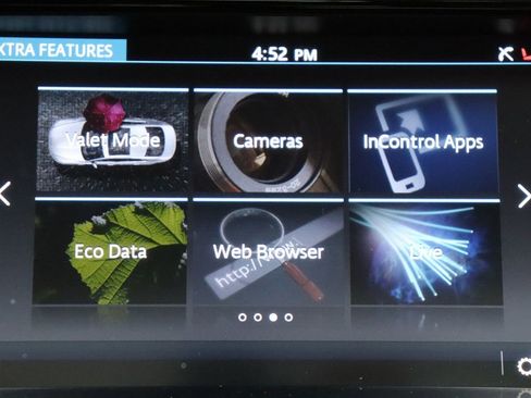 Used 2016 Jaguar XJ R-Sport image 27