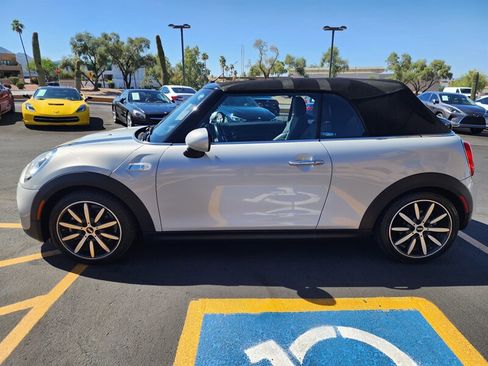 Used 2016 MINI Cooper S image 6
