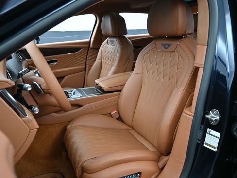 New 2026 Bentley Flying Spur Plug-In Hybrid AWD/4WD image 5