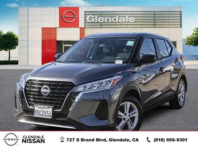 Certified 2025 Nissan Kicks Play S
