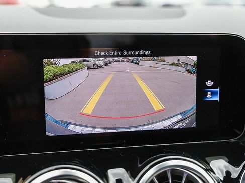 Used 2023 Mercedes-Benz GLA 250 4MATIC image 24