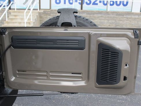 New 2026 Ford Bronco Outer Banks AWD/4WD image 18