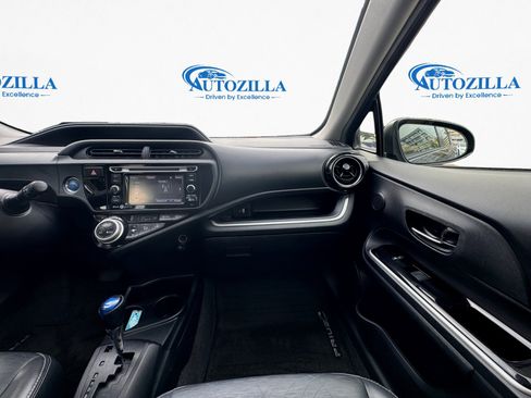 Used 2015 Toyota Prius C Four image 11