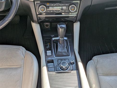 Used 2017 MAZDA MAZDA6 Grand Touring image 17