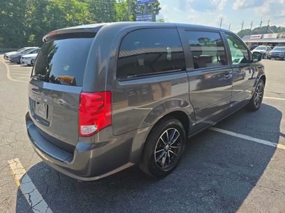 Used 2016 Dodge Grand Caravan SE