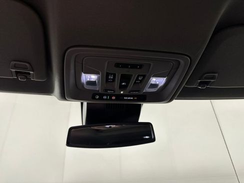 Used 2024 GMC Sierra 1500 Denali AWD/4WD image 24