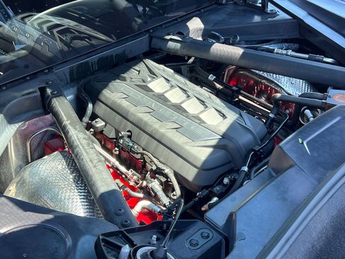 Used 2021 Chevrolet Corvette Stingray Preferred Cpe w/ Z51 Performance Package RWD image 33