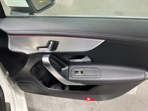 Used 2025 Mercedes-Benz CLA 250 4MATIC image 19