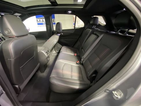 Used 2023 Chevrolet Equinox RS FWD image 31