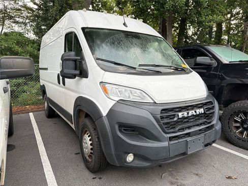 Used 2025 RAM ProMaster 2500 w/ Convenience Group FWD image 3