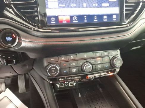 Used 2025 Dodge Durango GT AWD/4WD image 22